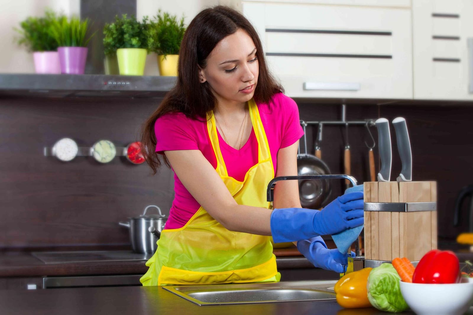 7 reasons to hire a housekeeper from Ukraine to Europe